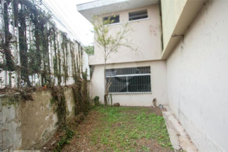 Sobrado à venda com 5 quartos em Parque Colonial, São Paulo, SP