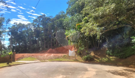 Terreno à venda no condomínio Cantareira, Mairiporã - SP