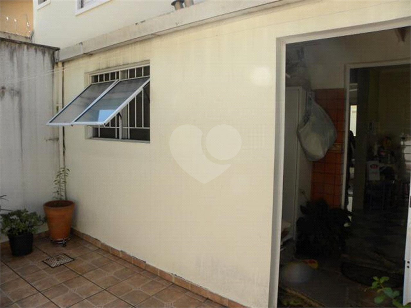 Casa à venda com 3 quartos, sendo 1 suíte, no condomínio Villas de São Francisco, São Paulo - SP