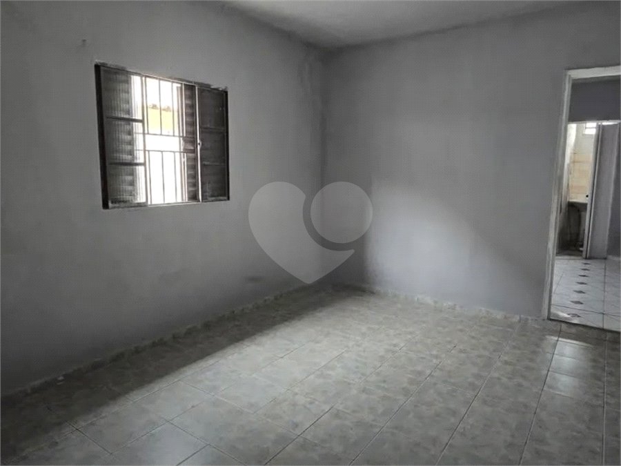Casa à venda com 3 quartos em Vila Bela Flor, Mogi das Cruzes, SP