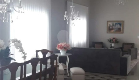 Casa à venda com 3 quartos, sendo 1 suíte,  no condomínio Ibiaram 1, Itupeva - SP