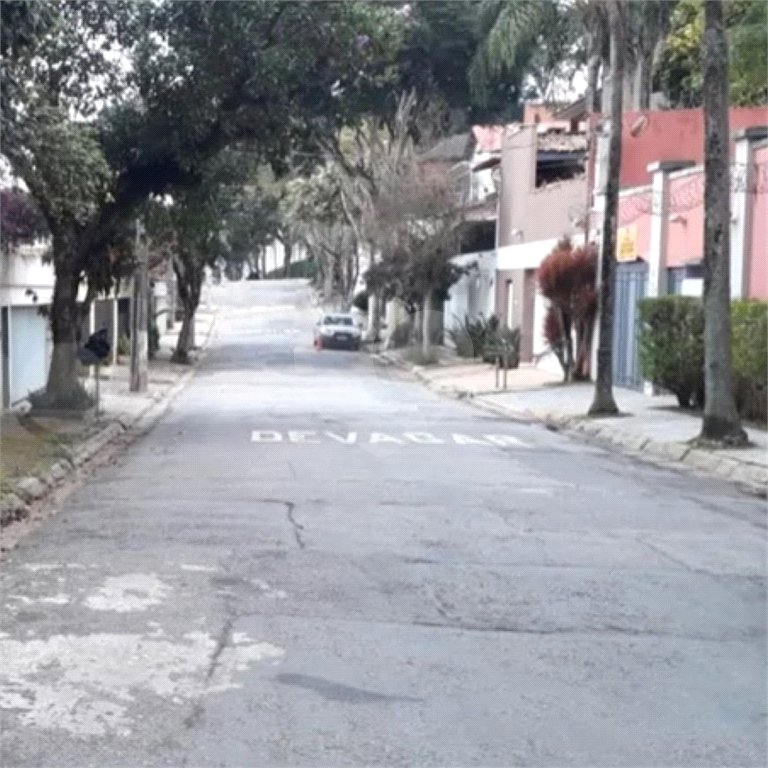 Terreno à venda no condomínio Jd Leonor, São Paulo - SP