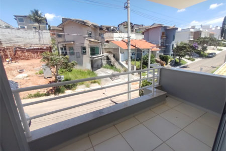 Casa à venda com 3 suítes no condomínio Villaggio Capriccio, Louveira - SP
