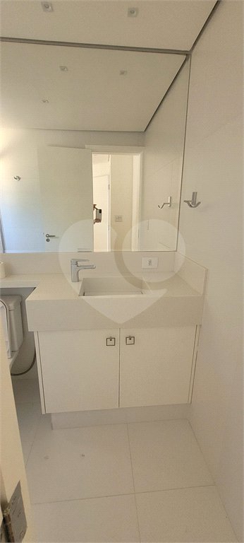 Sobrado à venda com 4 quartos, sendo 2 suítes, em Vila Irmãos Arnoni, São Paulo, SP