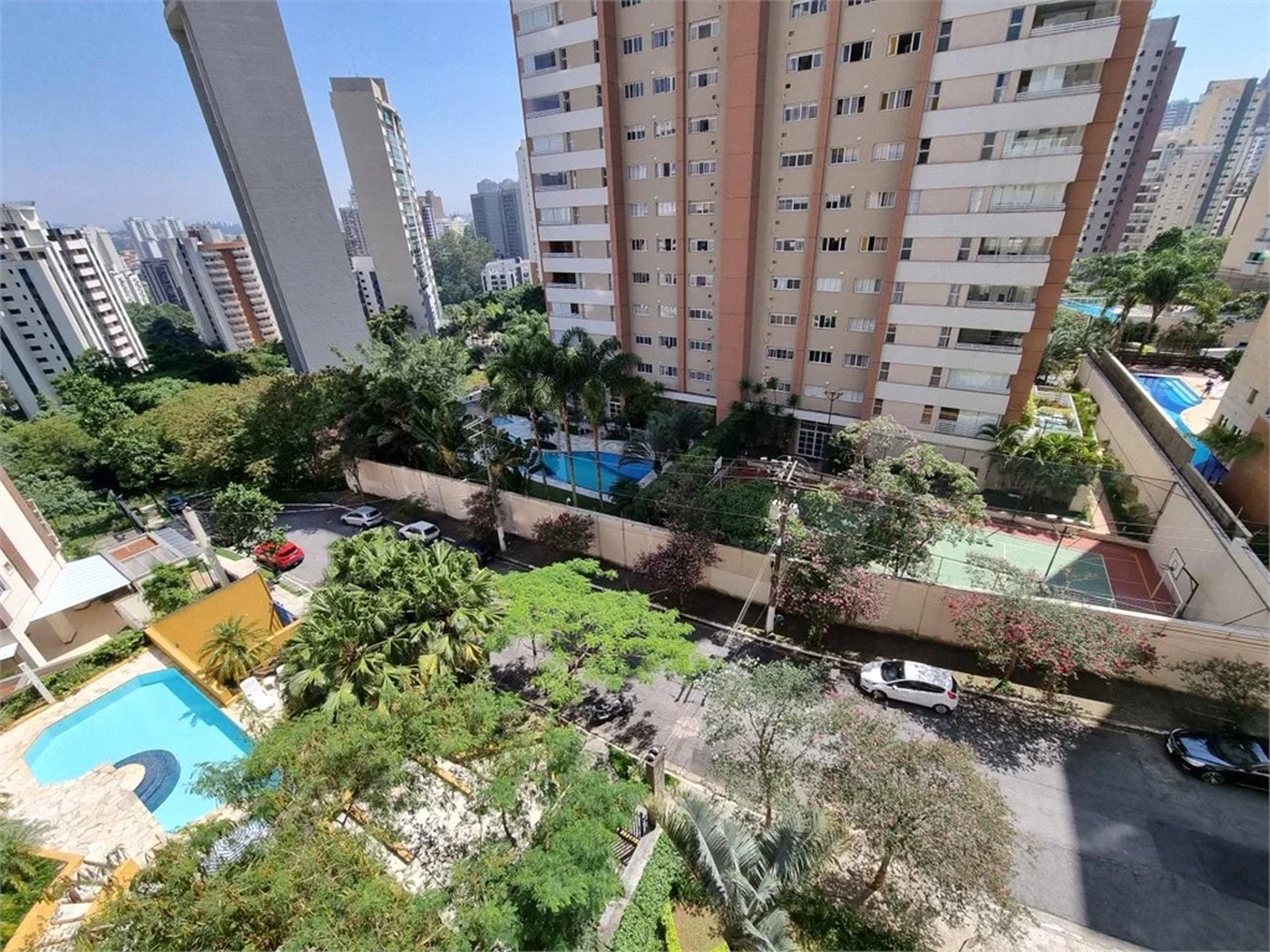 Apartamento à venda com 4 quartos, sendo 2 suítes, em Vila Suzana, São Paulo, SP