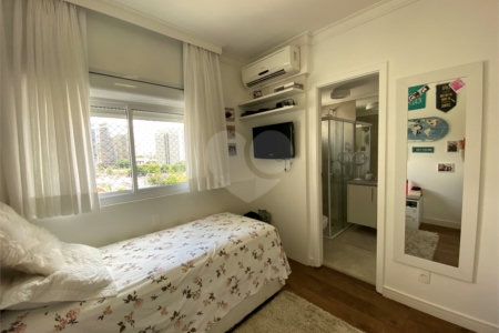 Apartamento à venda com 3 suítes em Barra Funda, São Paulo, SP