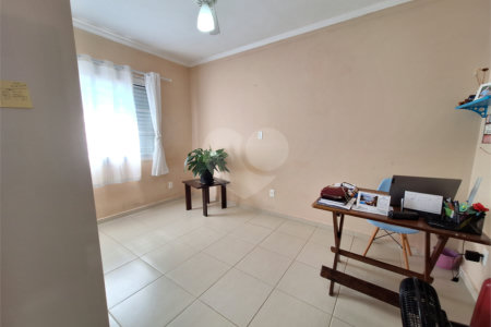Casa à venda com 4 quartos, sendo 1 suíte, em Santa Cândida, Vinhedo, SP