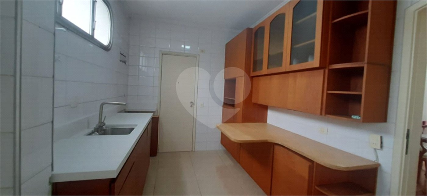 Apartamento para alugar com 3 quartos, sendo 1 suíte,  em Jardim Marajoara, São Paulo, SP