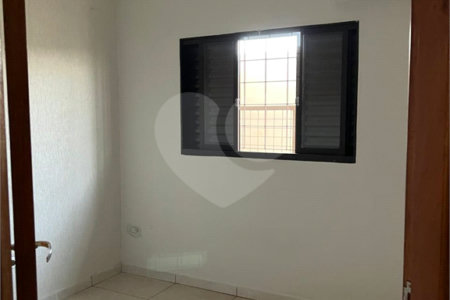 Casa à venda com 3 quartos, sendo 1 suíte, em Ipê, Três Lagoas, MS