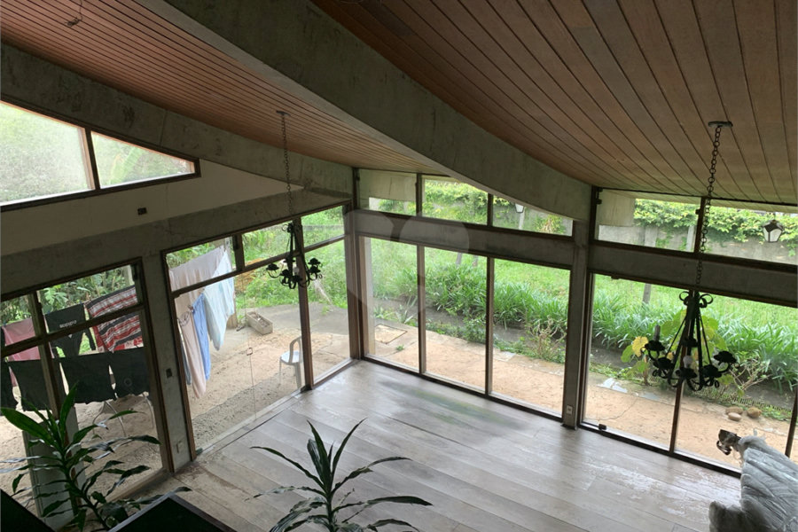 Sobrado à venda com 4 quartos, sendo 2 suítes,  em Tremembé, São Paulo, SP