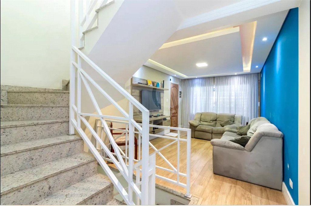 Sobrado à venda com 4 quartos, sendo 3 suítes,  em Vila Dom Pedro II, São Paulo, SP