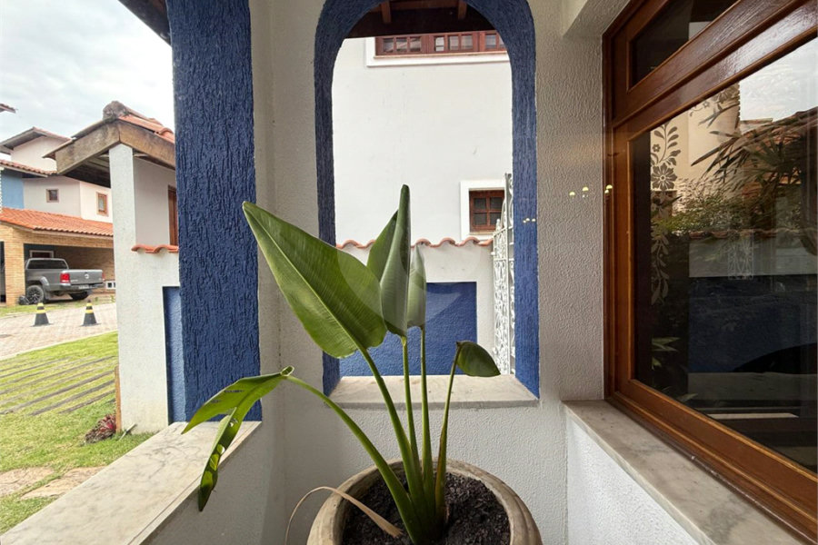 Casa à venda ou para alugar com 3 quartos, sendo 1 suíte, no condomínio Da Serra, São Paulo - SP
