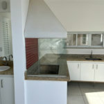 Casa para alugar com 3 suítes no condomínio Figueira Garden, Atibaia - SP