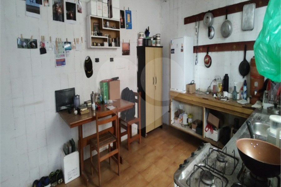 Casa à venda com 6 quartos, sendo 2 suítes,  no condomínio Doutor Francisco Ranieri, São Paulo - SP
