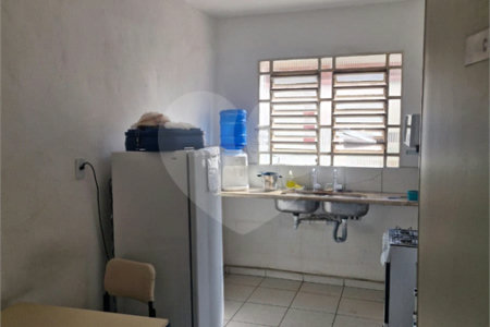 Sobrado à venda com 3 quartos, sendo 1 suíte,  em Parque São Jorge, São Paulo, SP