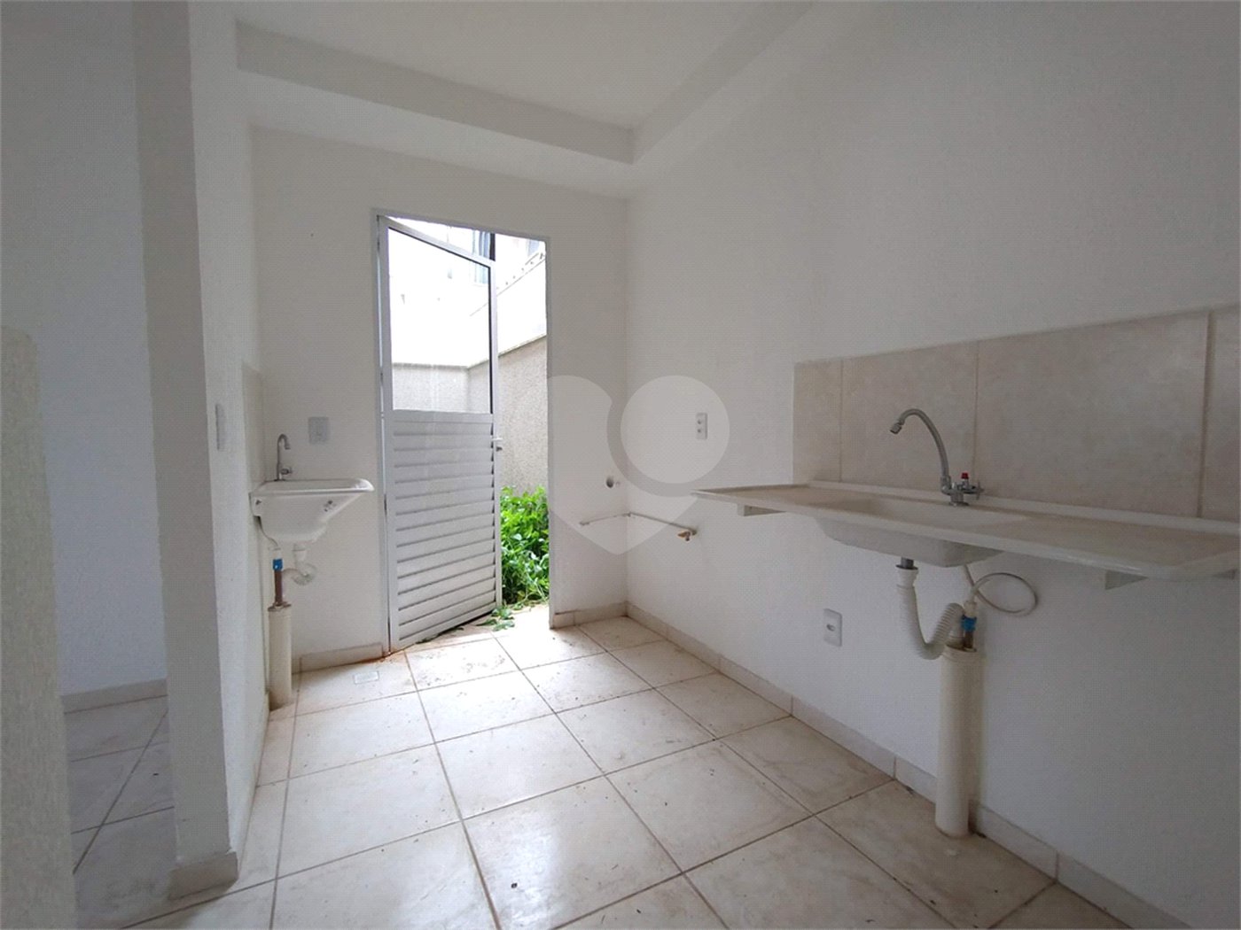 Apartamento à venda com 2 quartos em Residencial Cristal, Votorantim, SP