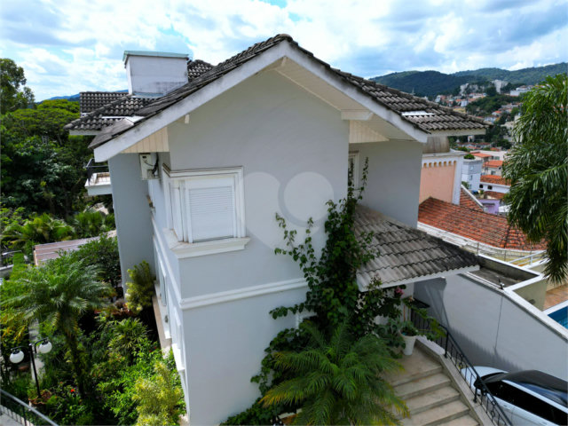 Casa à venda com 3 suítes no condomínio Quinta de Santo Antônio, São Paulo - SP