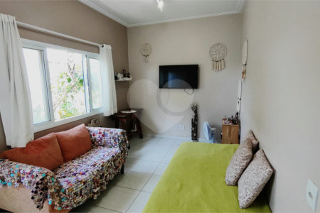 Casa à venda com 4 quartos, sendo 2 suítes, no condomínio Parque Chapada Itu, Itu - SP