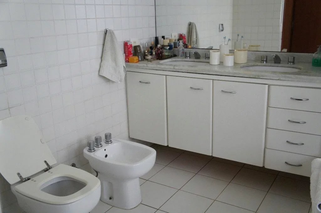 Casa à venda com 3 suítes em Fazenda Morumbi, São Paulo, SP