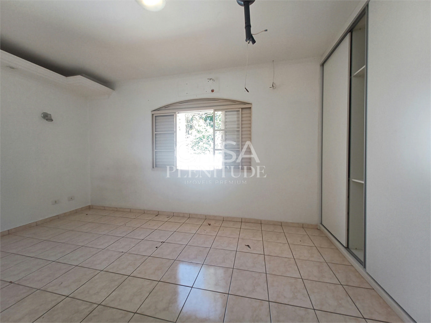 Casa à venda com 3 quartos, sendo 1 suíte, em Jardim Carolina, Sorocaba, SP