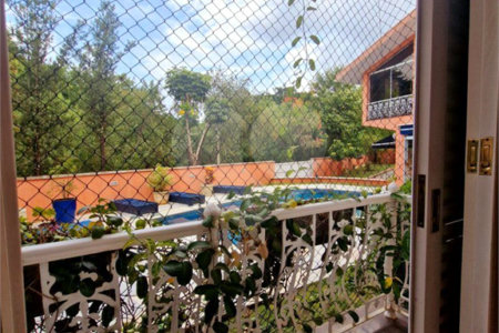 Casa à venda com 4 suítes no condomínio Estância Marambaia, Vinhedo - SP