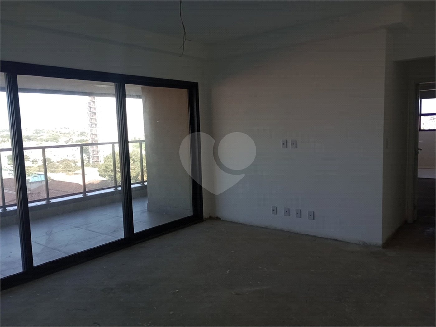 Apartamento à venda com 3 suítes no Centro, Itapetininga, SP