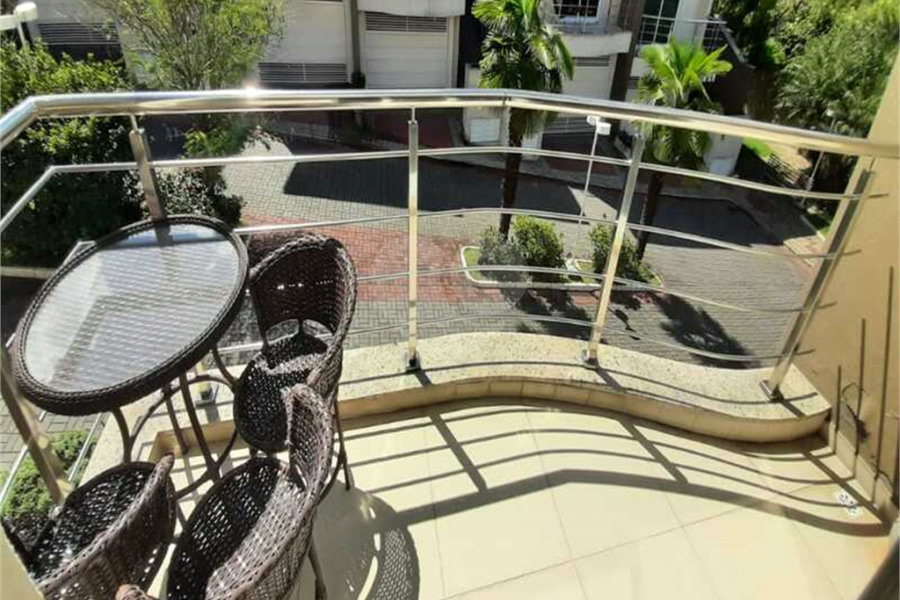 Casa à venda com 4 quartos, sendo 2 suítes, no condomínio Florada da Serra, São Paulo - SP