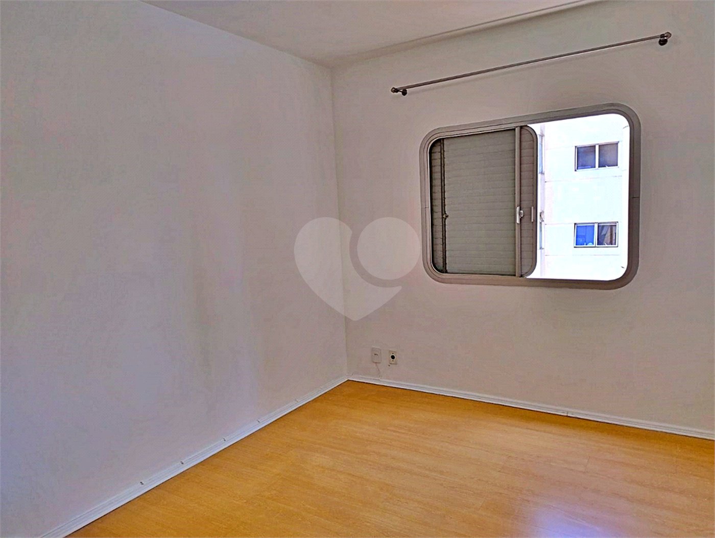 Apartamento à venda com 3 quartos, sendo 1 suíte, em Vila Olímpia, São Paulo, SP