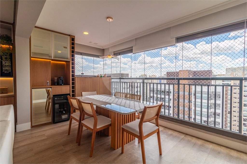 Apartamento à venda com 3 quartos, sendo 1 suíte, em Chácara Flora, São Paulo, SP