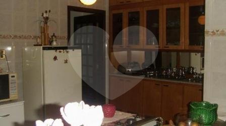 Casa Térrea à venda com 3 quartos em Vila Irmãos Arnoni, São Paulo, SP