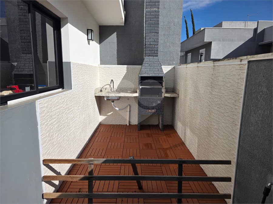Casa à venda com 3 suítes no condomínio Portal do Bosque, Louveira - SP