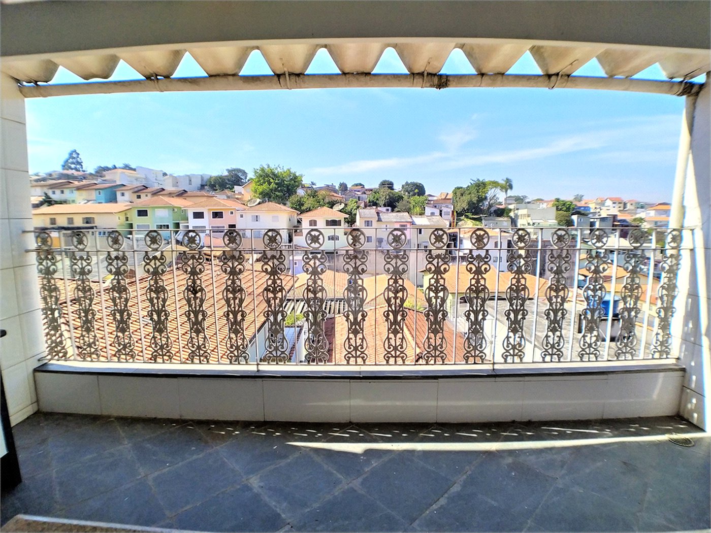 Sobrado à venda com 3 quartos, sendo 1 suíte,  em Vila Mazzei, São Paulo, SP