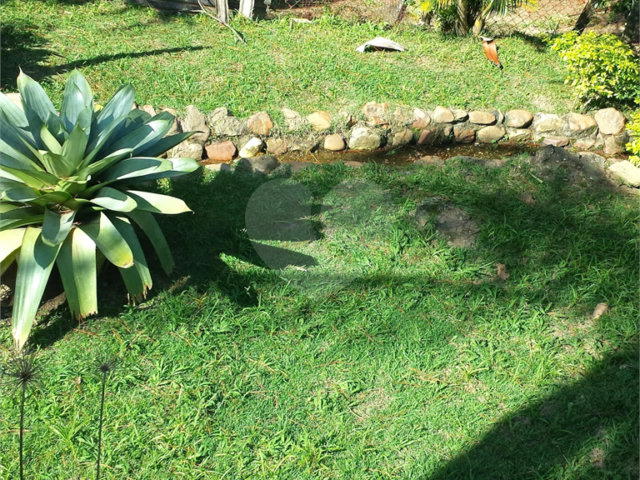 Casa Térrea à venda com 5 quartos, sendo 3 suítes,  em Serra da Cantareira, Mairiporã, SP