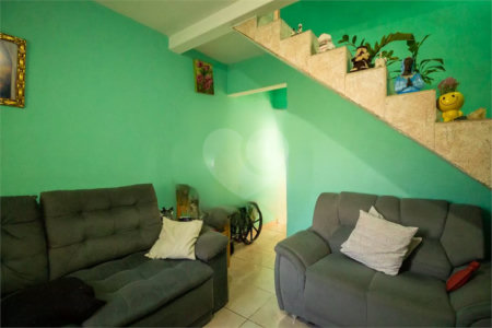 Sobrado à venda com 4 quartos em Vila Brasilina, São Paulo, SP