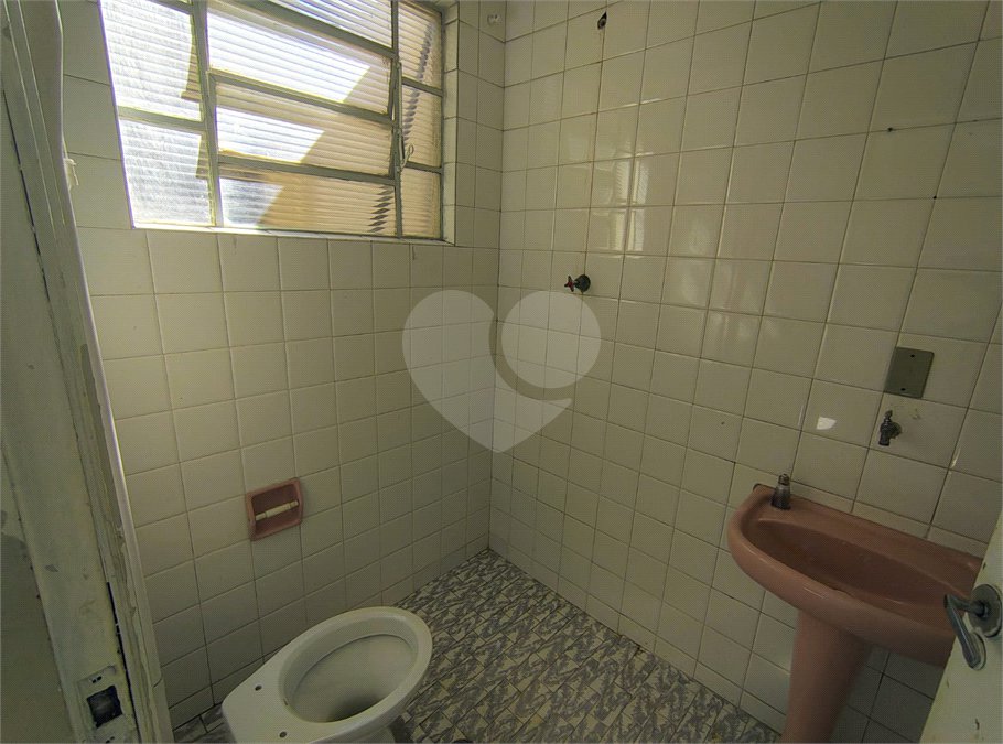 Casa à venda com 3 quartos, sendo 1 suíte, em Vila Vianelo, Jundiaí, SP