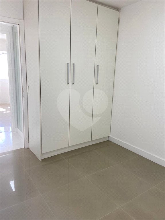 Apartamento à venda com 3 suítes no Centro, Santo André, SP