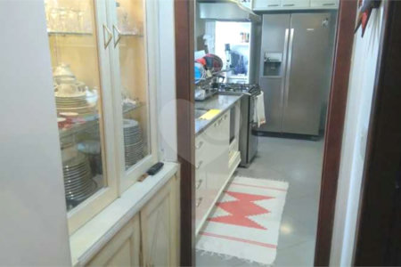 Apartamento à venda com 4 quartos, sendo 2 suítes,  em Tijuca, Rio de Janeiro, RJ