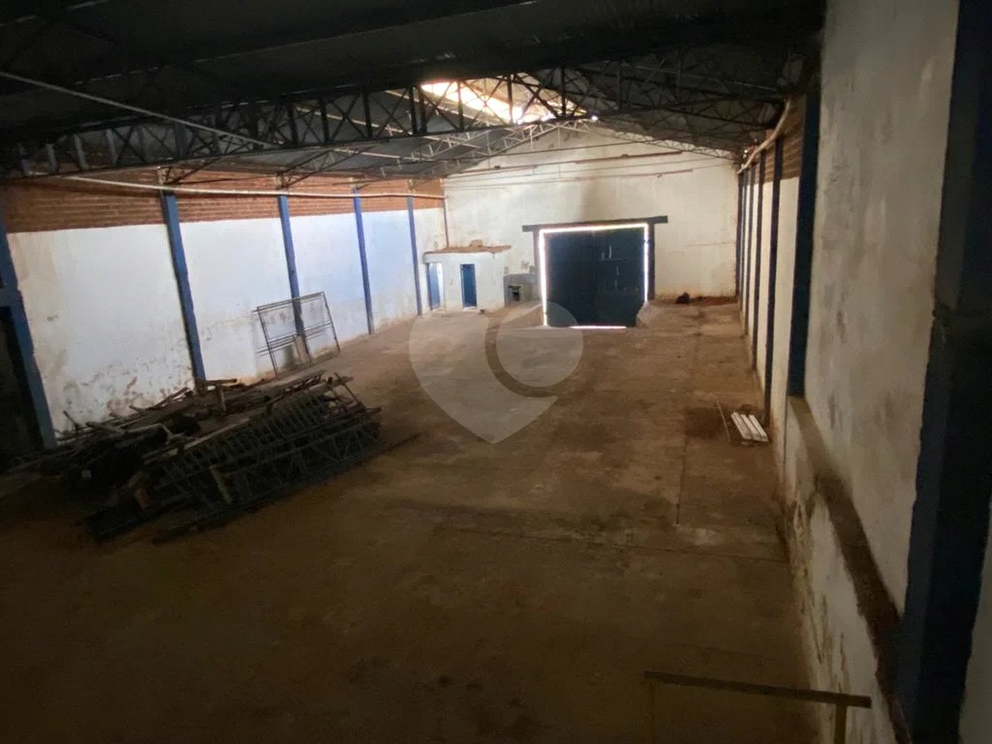Terreno e Barracão comercial à venda ou locação, no bairro Santa Rosa - Piracicaba/SP.