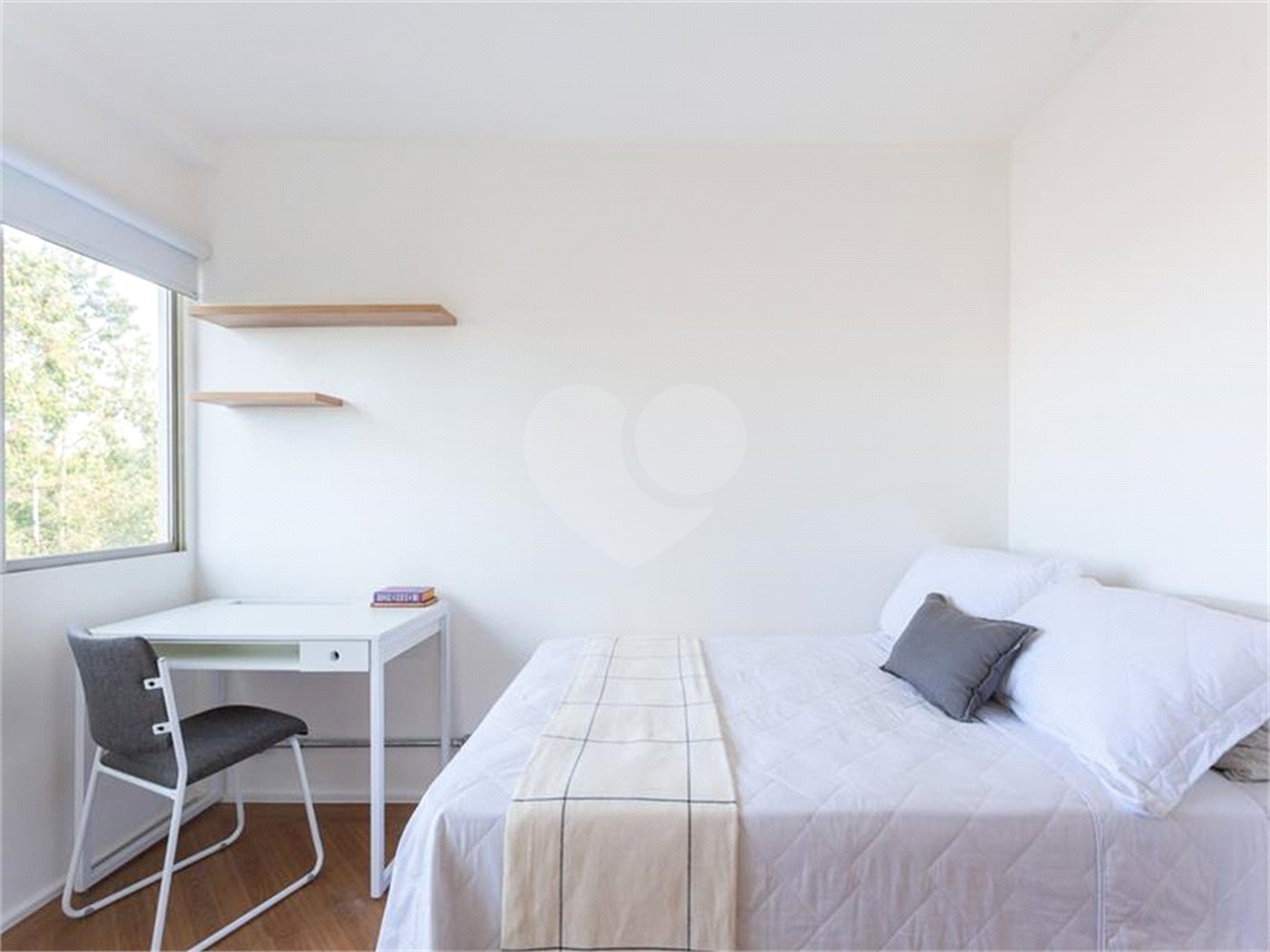 Apartamento à venda com 4 quartos, sendo 1 suíte, em Vila Olímpia, São Paulo, SP