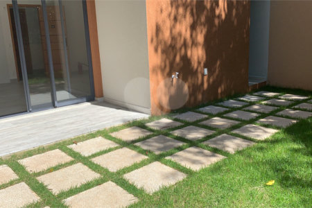 Apartamento à venda com 2 quartos, sendo 1 suíte,  em Alto da Boa Vista, São Paulo, SP