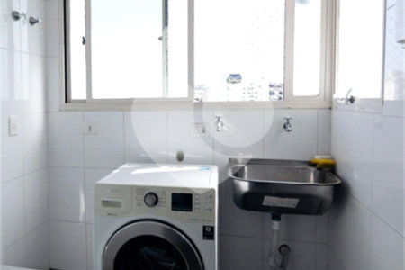 Apartamento à venda com 2 quartos, sendo 1 suíte, em Campo Belo, São Paulo, SP