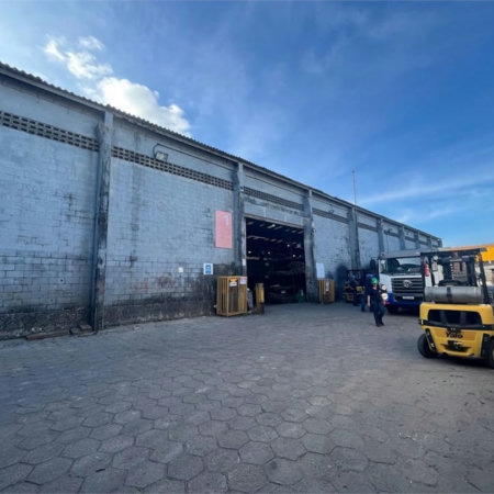 Box/Garagem Comercial à venda, Esplanada dos Barreiros, São Vicente - GR0001.