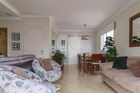 Apartamento à venda com 3 suítes em Vila Ipojuca, São Paulo, SP