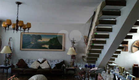 Casa à venda com 4 quartos, sendo 1 suíte,  em Campo Belo, São Paulo, SP