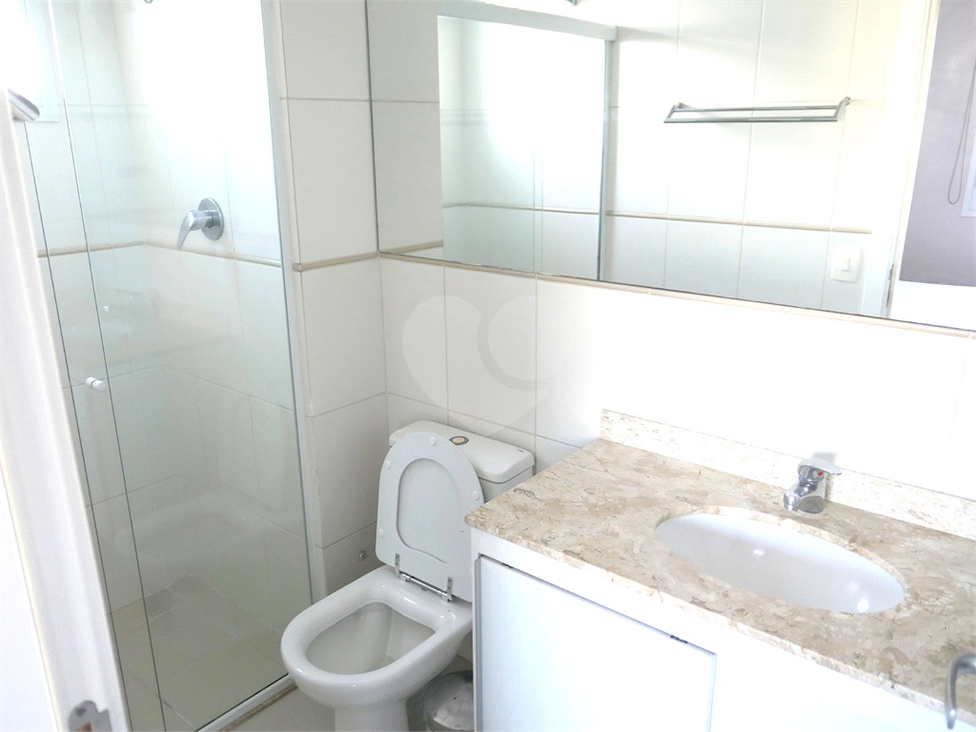 Apartamento para alugar com 3 quartos, sendo 1 suíte, em Vila Olímpia, São Paulo, SP