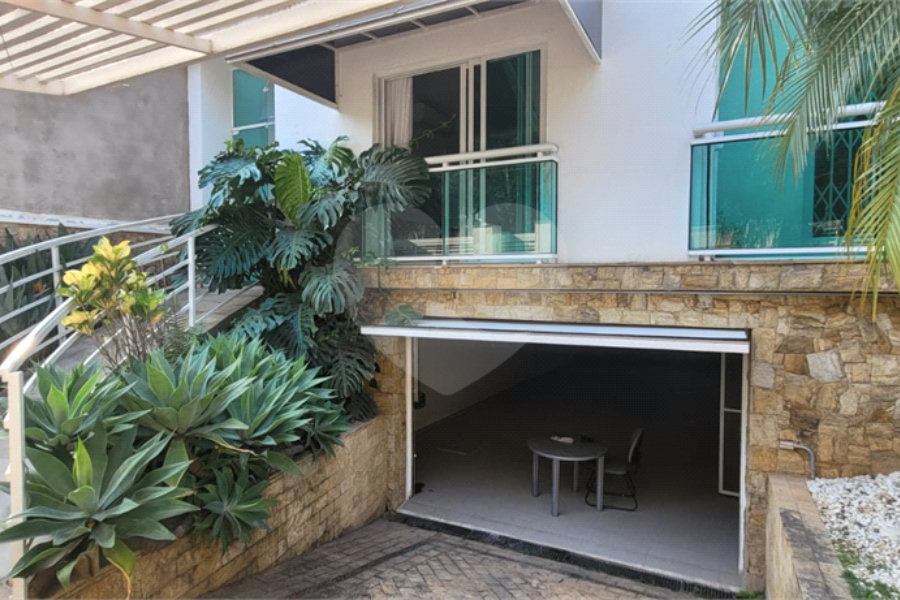 Sobrado à venda com 4 quartos, sendo 2 suítes, em Tucuruvi, São Paulo, SP