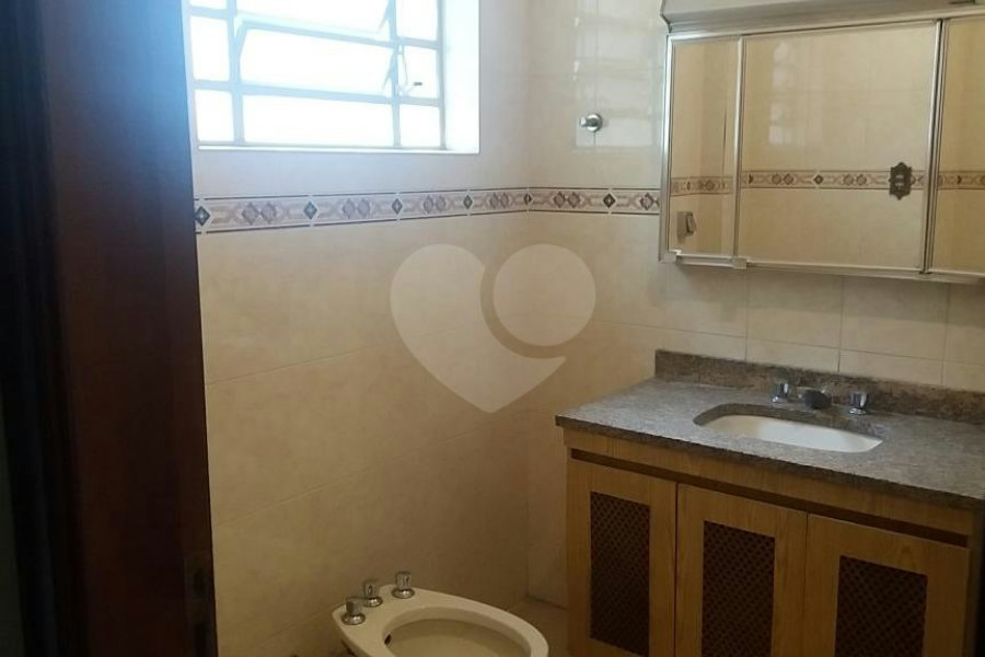 Sobrado à venda com 3 quartos, sendo 1 suíte, em Santa Terezinha, São Paulo, SP