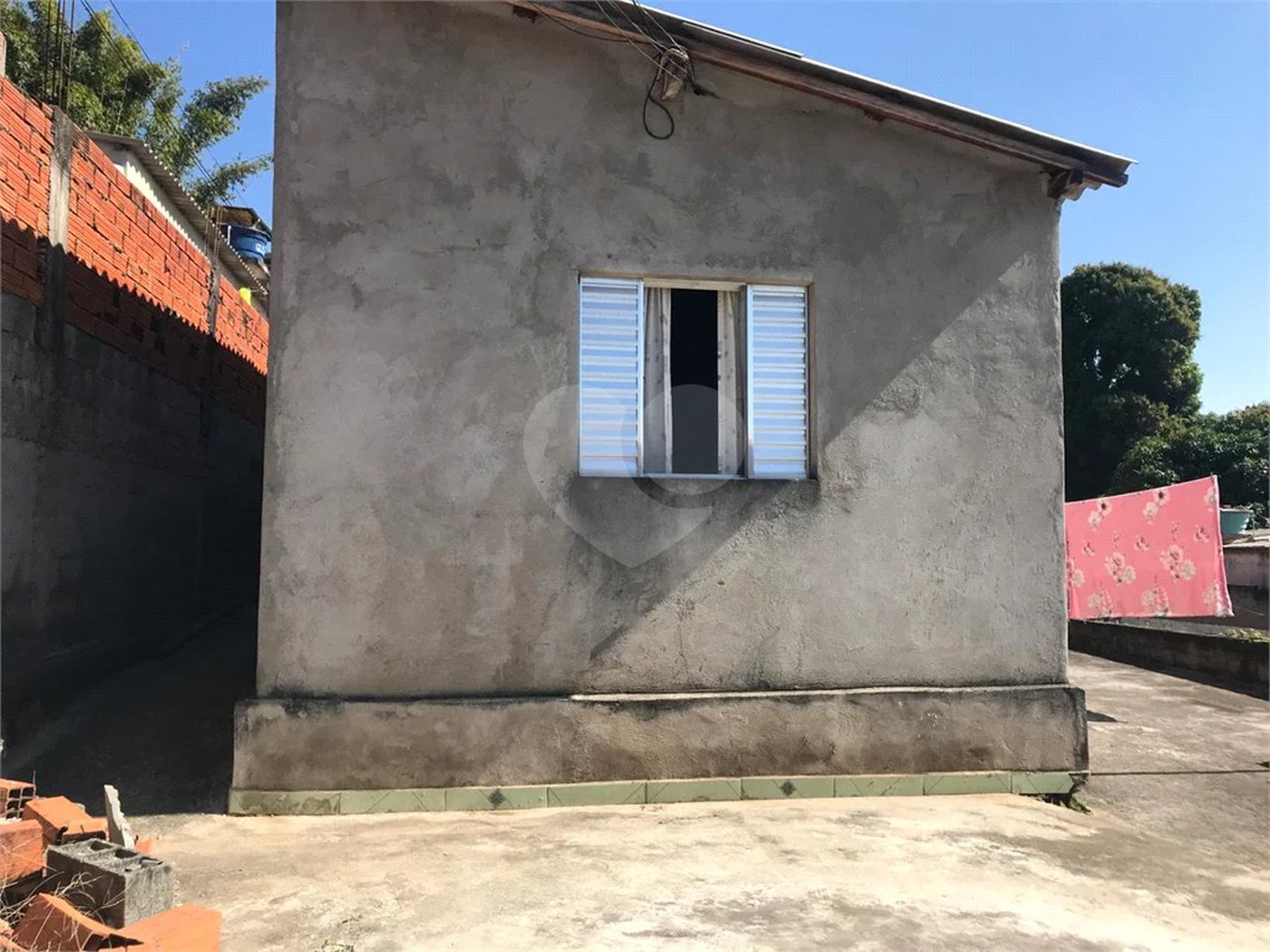 Terreno à venda com 2 quartos em Vila Martins, Carapicuíba, SP