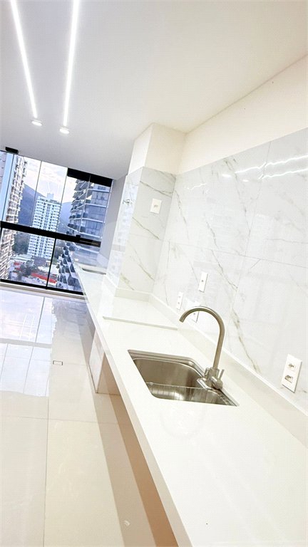 Apartamento à venda com 3 quartos, sendo 1 suíte,  em Recreio dos Bandeirantes, Rio de Janeiro, RJ