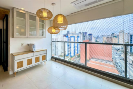 Apartamento à venda com 2 quartos, sendo 1 suíte,  em Vila Olímpia, São Paulo, SP